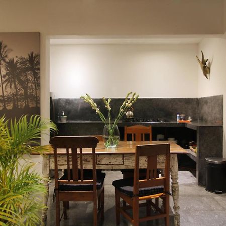The Apartments Canggu Exterior photo