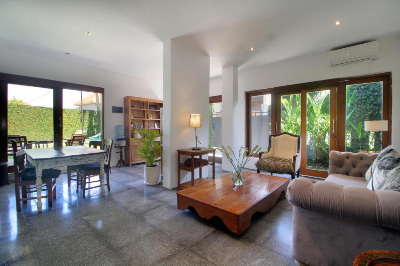The Apartments Canggu Exterior photo