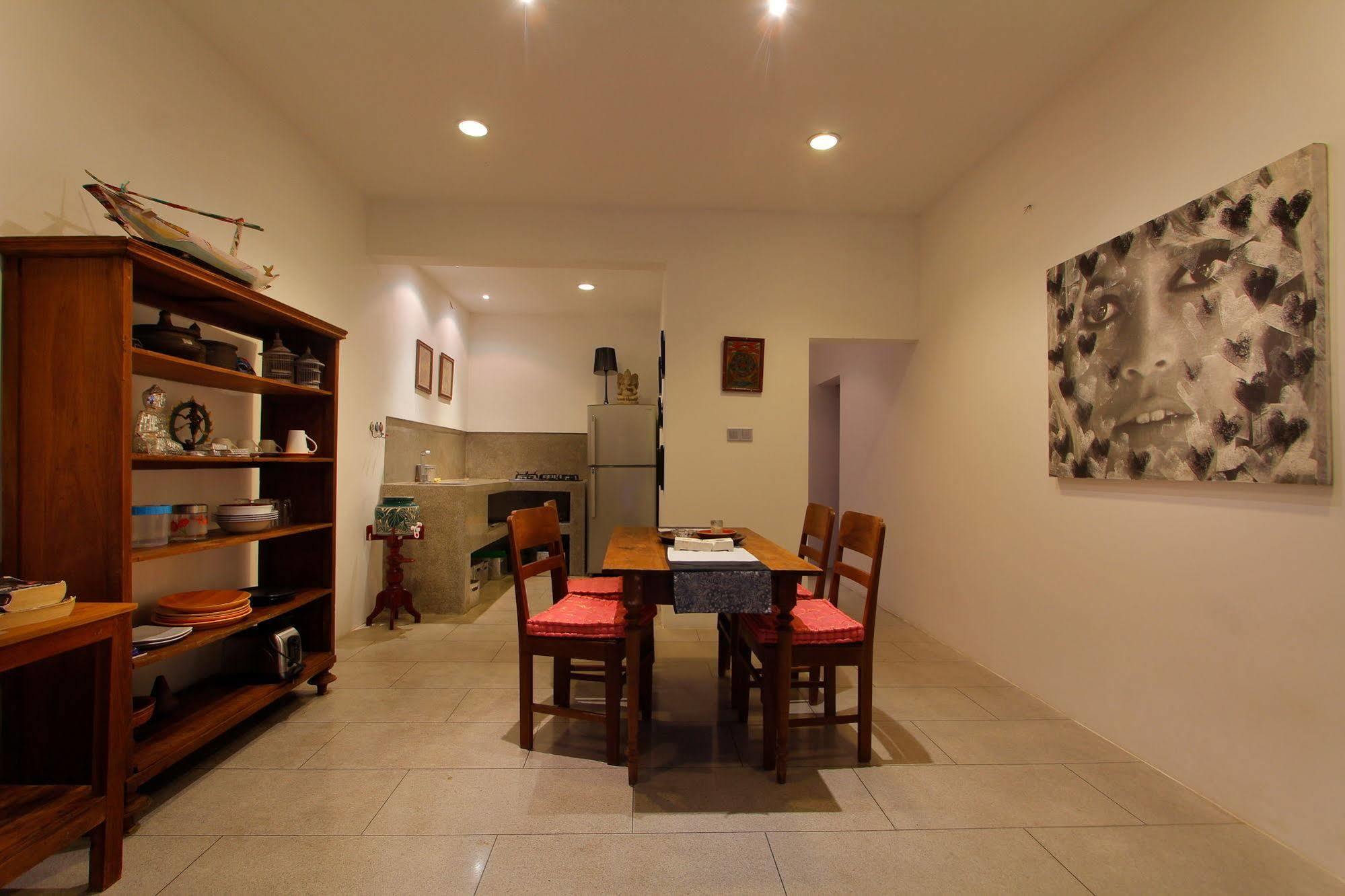 The Apartments Canggu Exterior photo