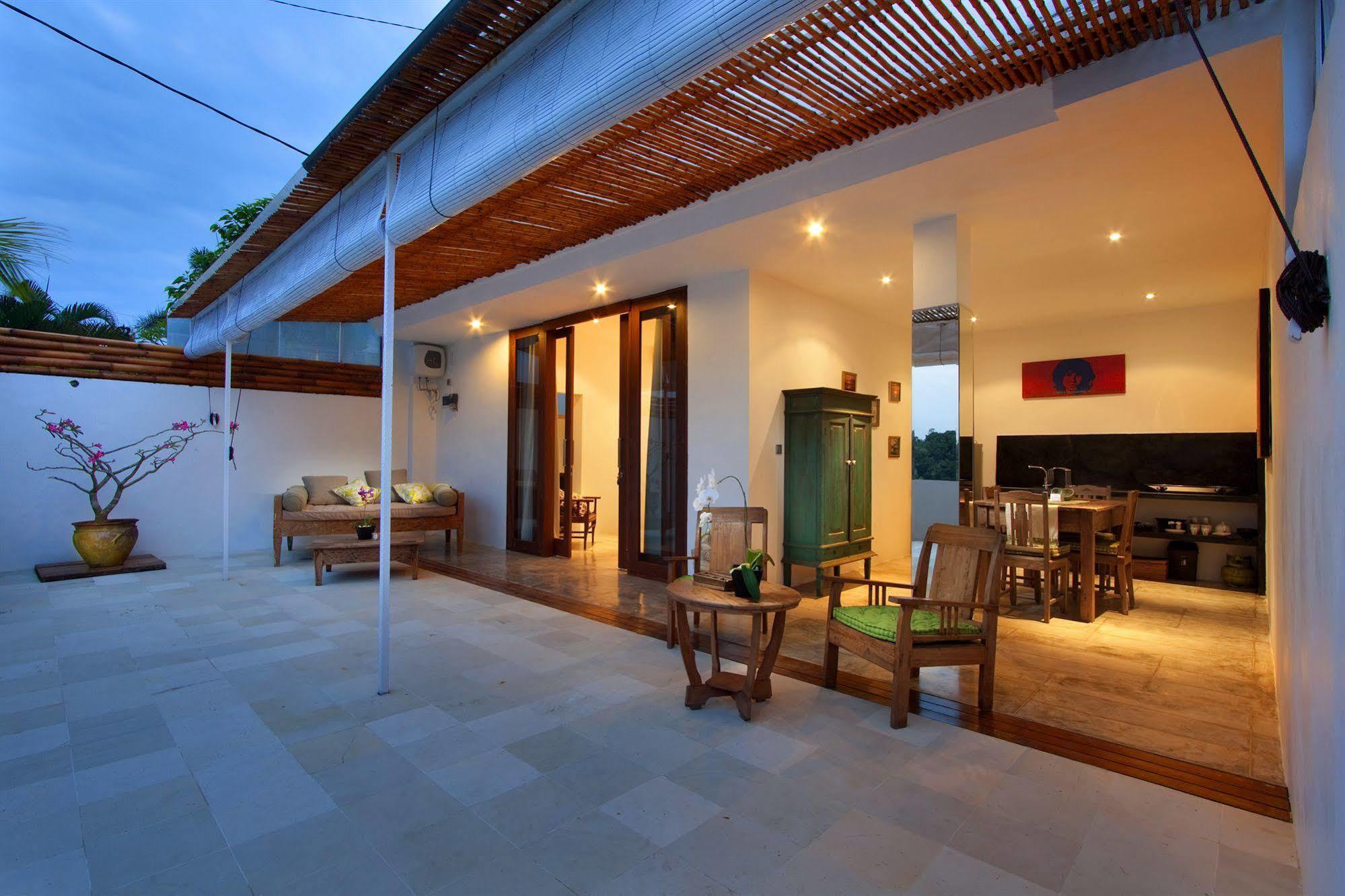 The Apartments Canggu Exterior photo